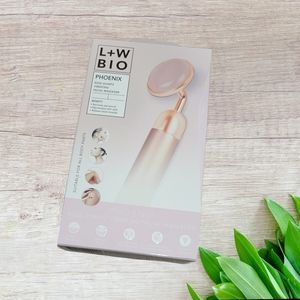 Luxe + Willow - PHOENIX Rose Quartz Vibrating Facial Roller
